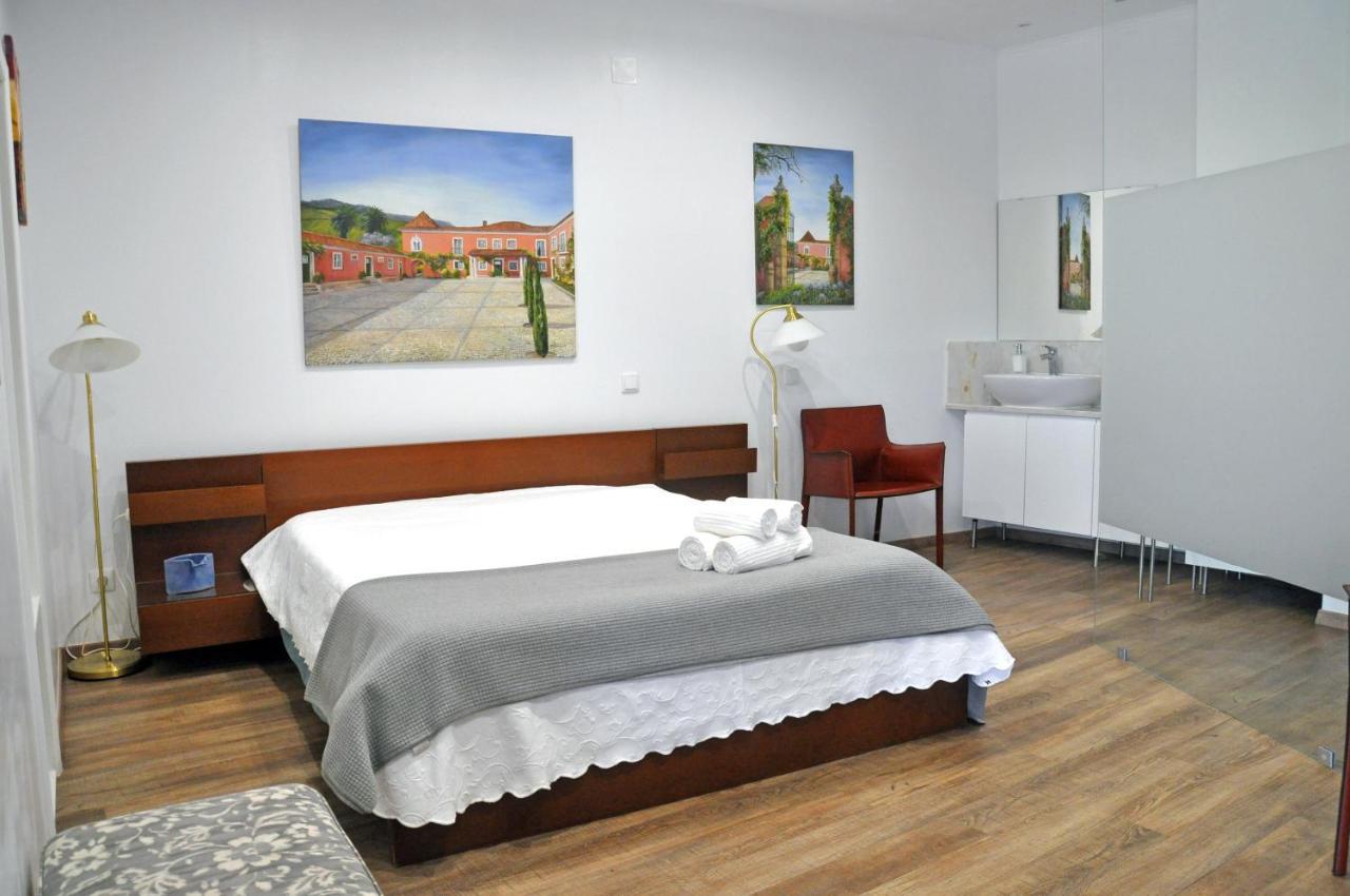 Sleep In Bucelas Exterior photo
