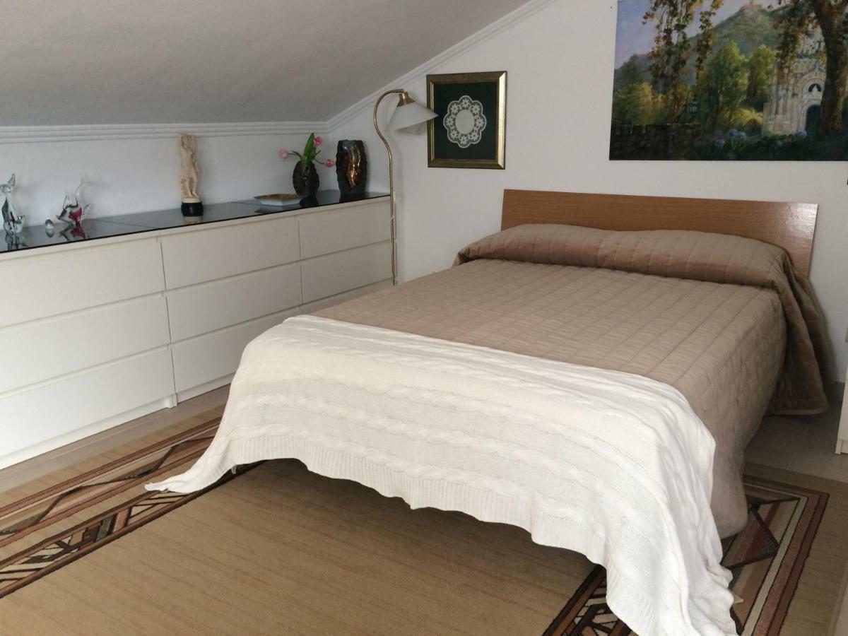 Sleep In Bucelas Exterior photo