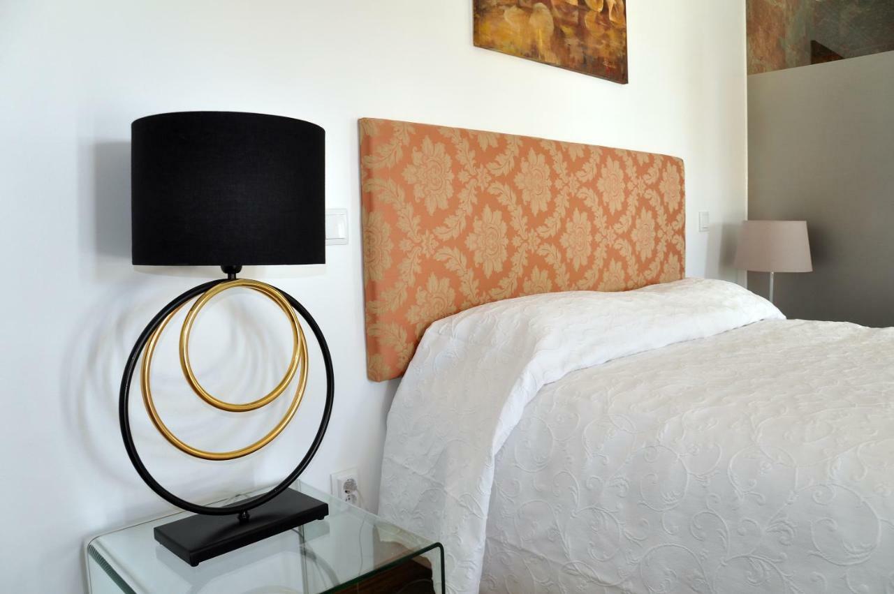 Sleep In Bucelas Exterior photo